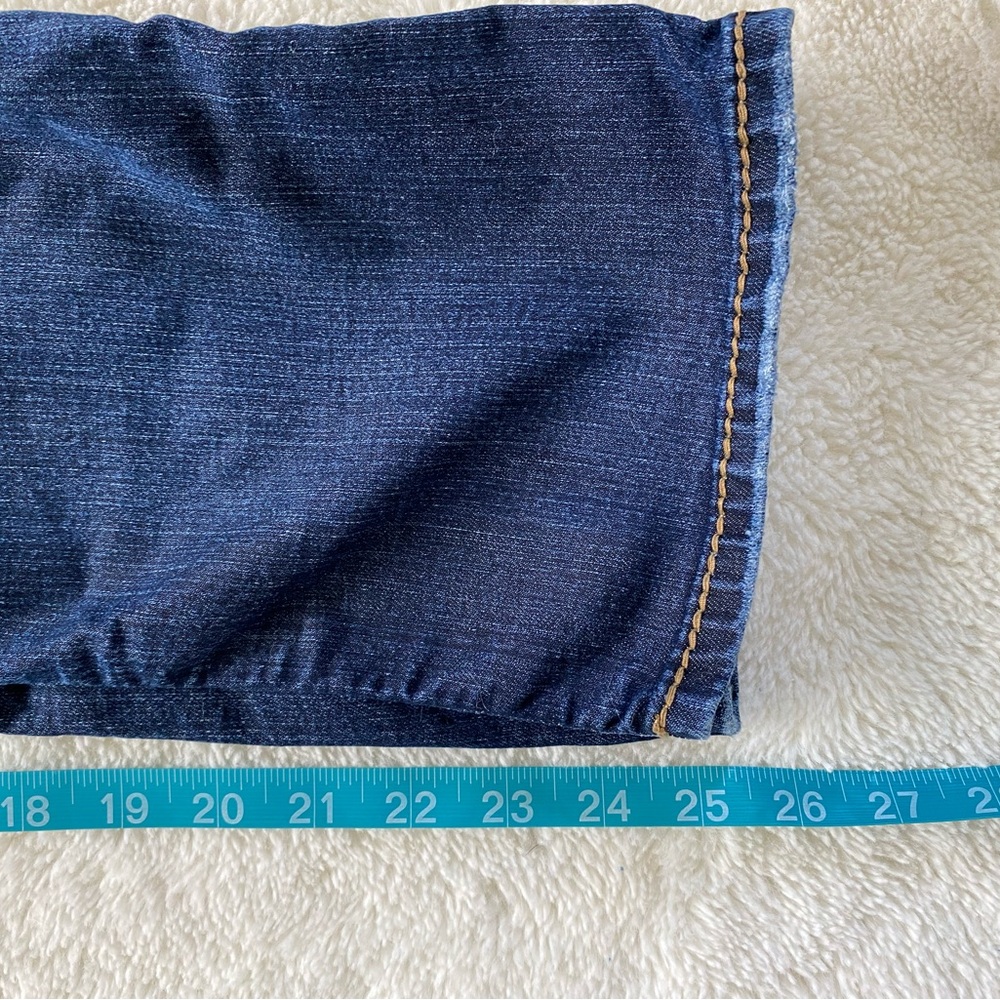 Medium Wash Capris - image 4
